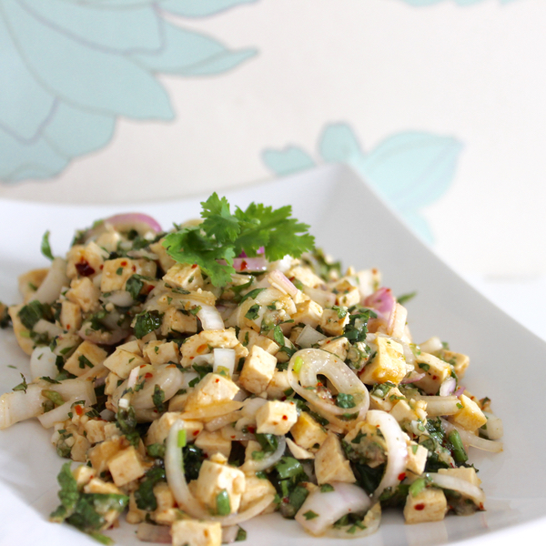 Larb Taohoo (thai spicy tofu salad) EatWithMarco